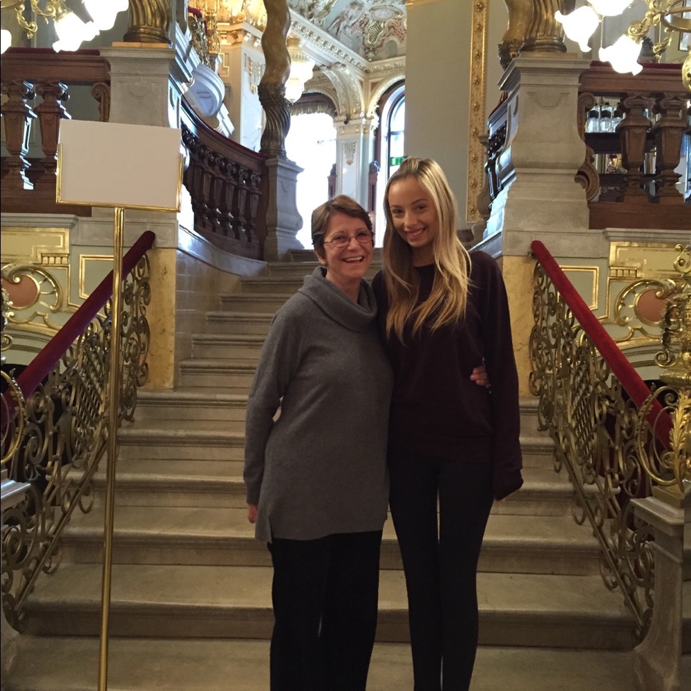 Meet your Posher, Antonina